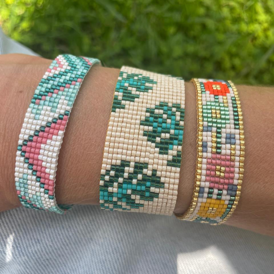 Tropical leaves Bracelet - Medium width